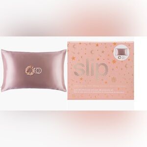 NEW Slip Silk Pillowcase and Scrunchie Set